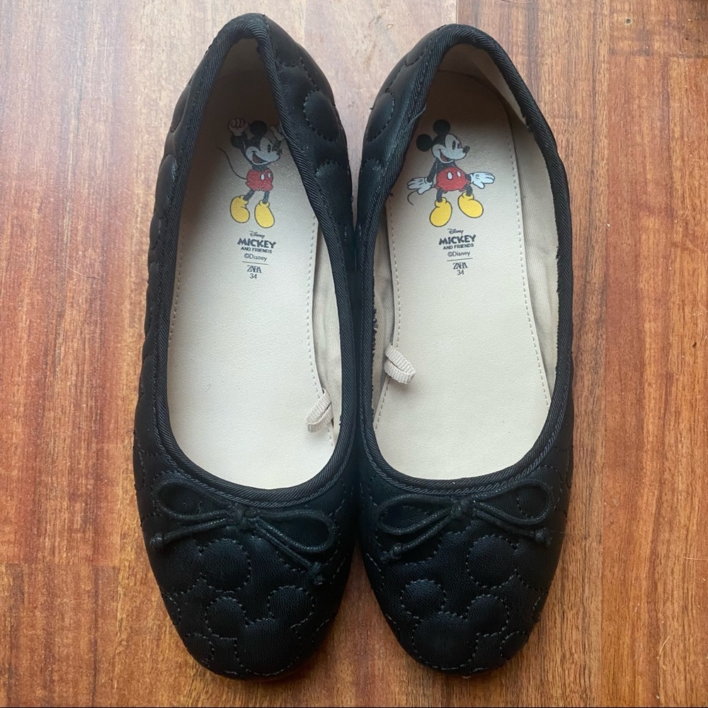 Zara x Disney Little Girls Embroidered Mickey Mouse Mary Jane Flats
